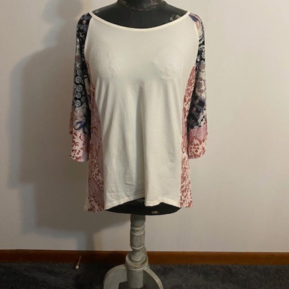 andthewhy Beige with Floral print bell sleeves tunic, size L